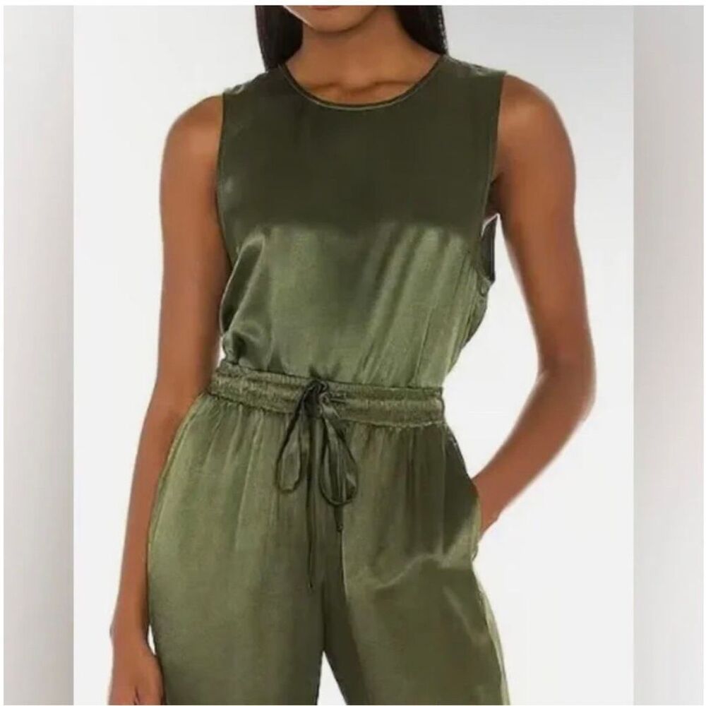 Nation ltd limited Los Angeles soft moss green size uma high neck muscle tee sma